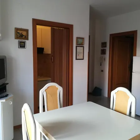 Casa Al Mare Laura Lägenhet *
